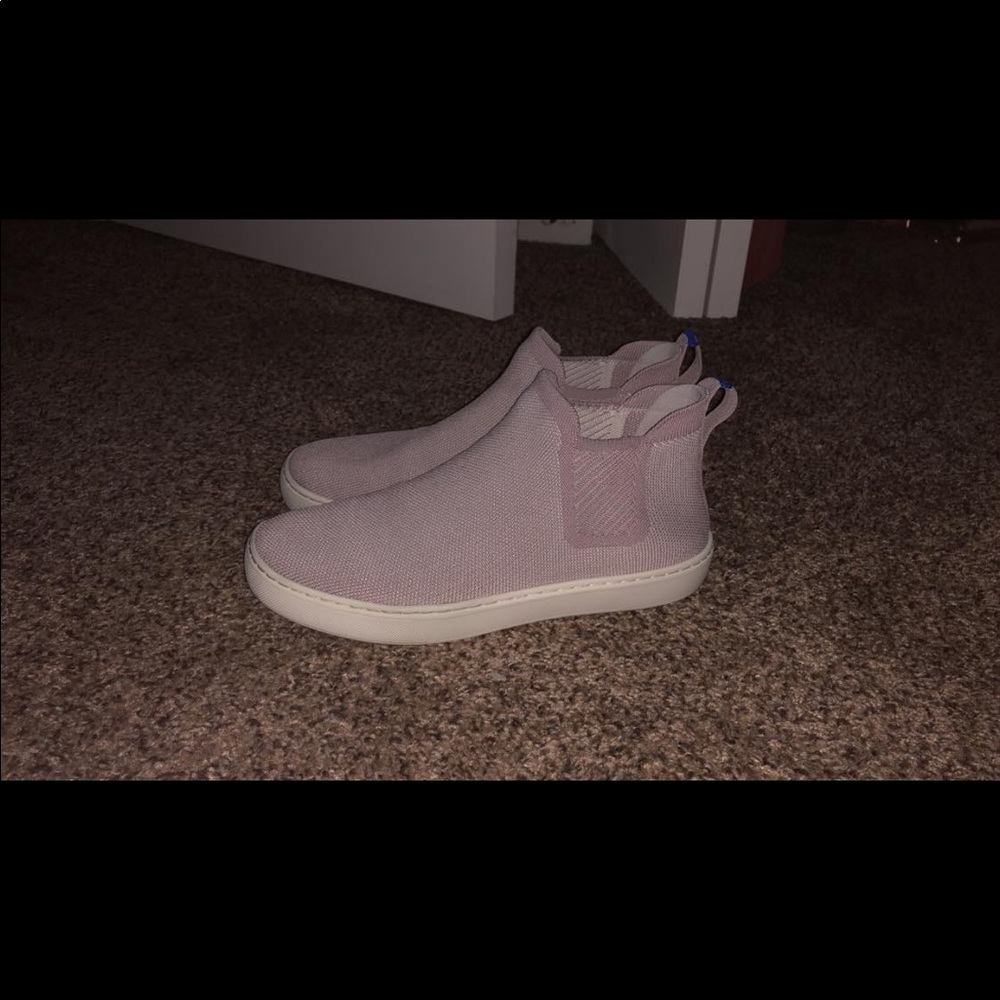 Rothy’s Lilac Grey Chelsea’s